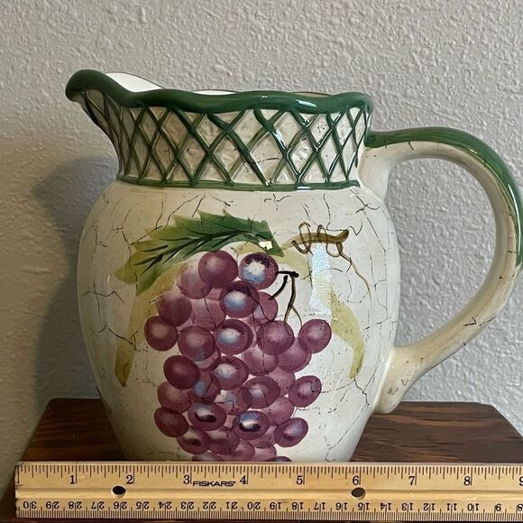 Vintage Raymond Waites Cornucopia 7.5" Grapes Large Milk Pitcher With Handle - Picture 8 of 10